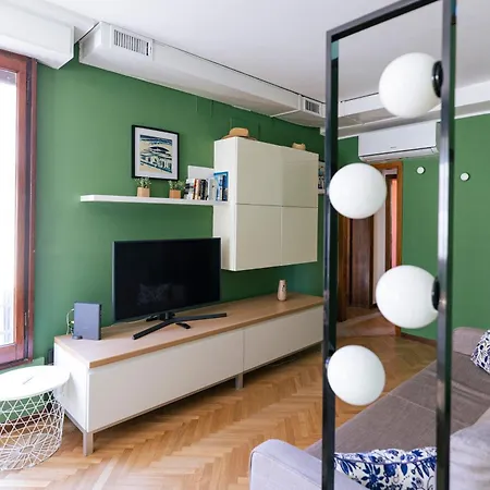 Penthouse De La Bragora דירה