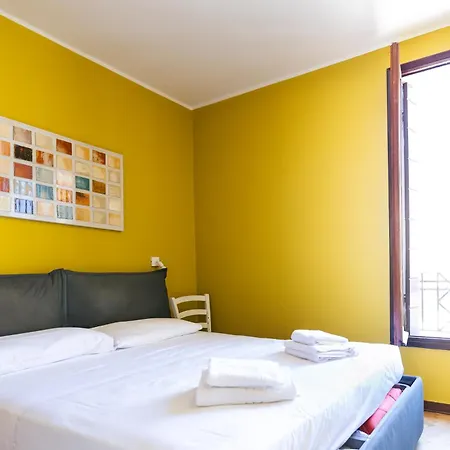 Penthouse De La Bragora דירה ונציה